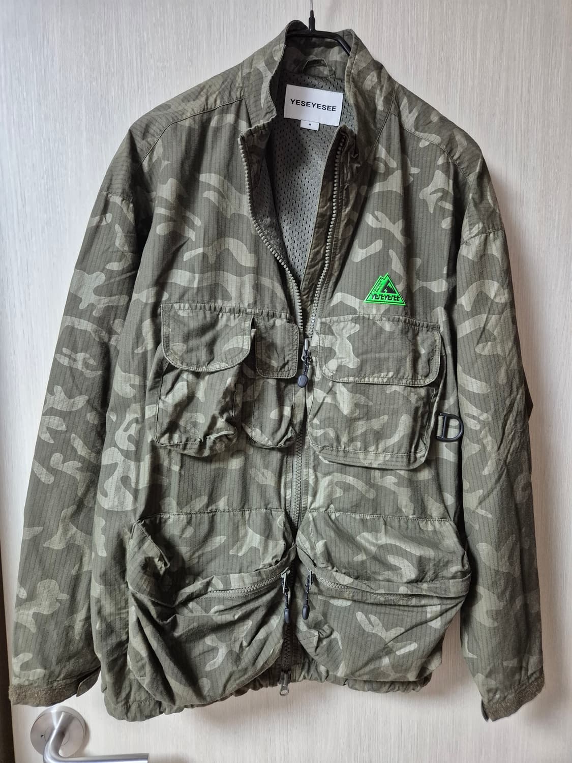 예스아이씨 올리브 카모 투웨이 피싱  카모플라쥬 자켓 상품이미지1