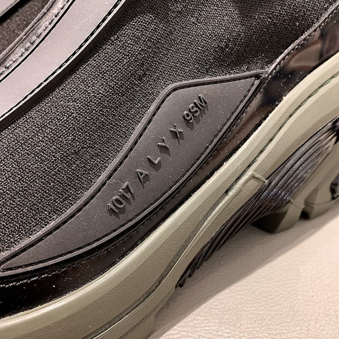 알릭스 남성 블랙 카키 비브람솔 니트 앵클부츠 상품이미지2