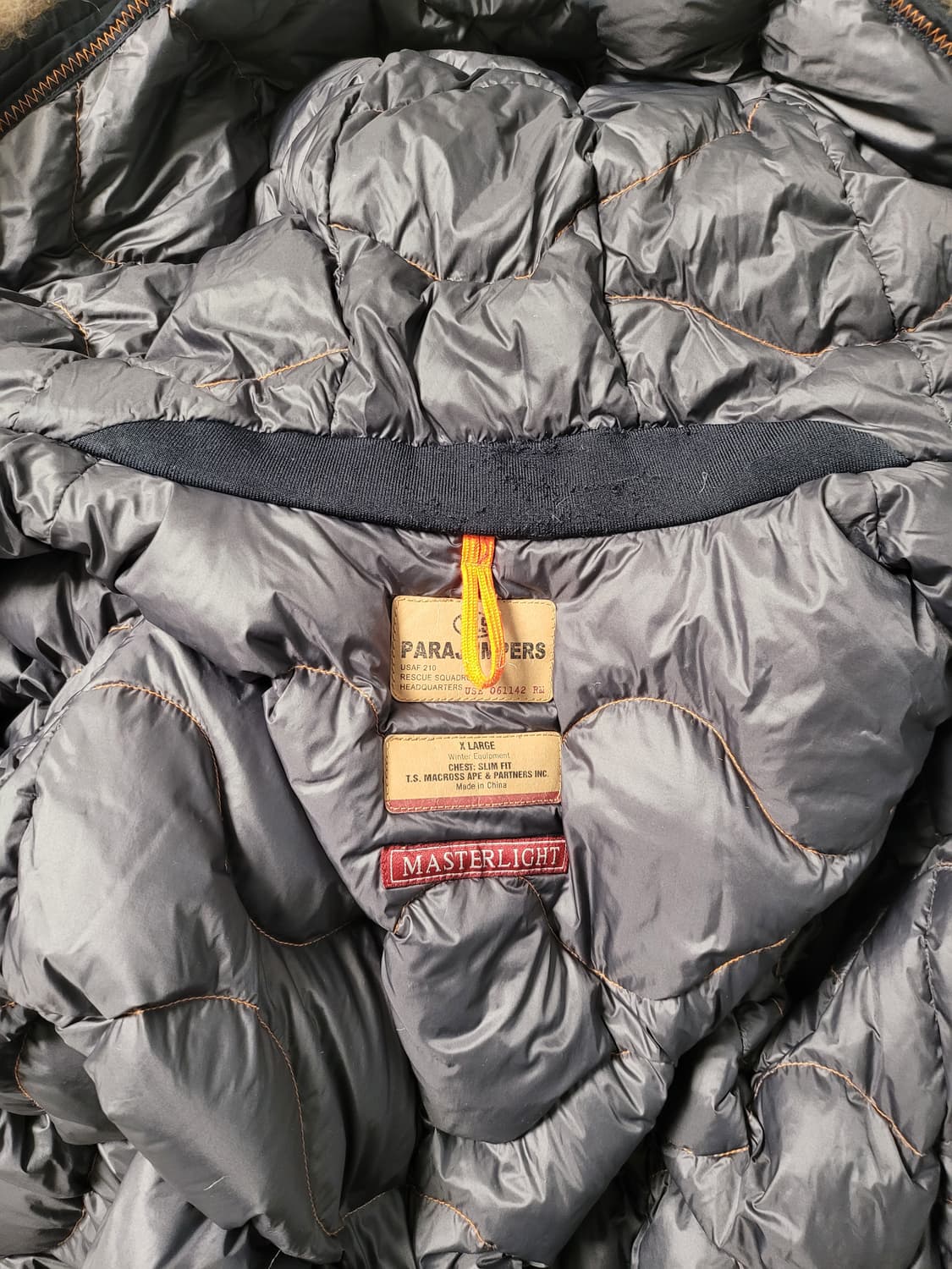 XL 파라점퍼스 라이트핸드 라이트 패딩  상품이미지10