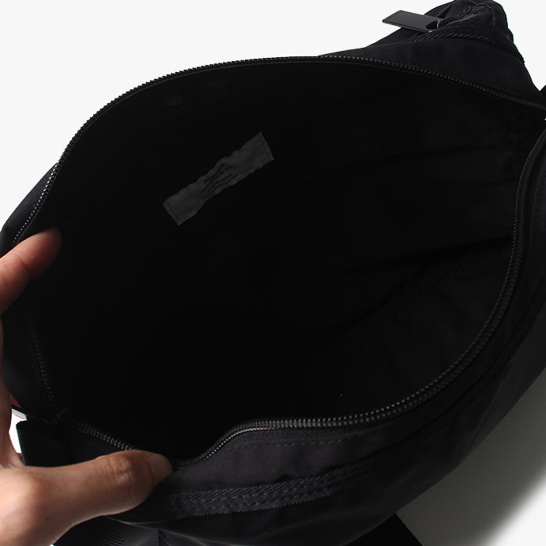  PORTER "Black Shoulder Bag" 상품이미지7