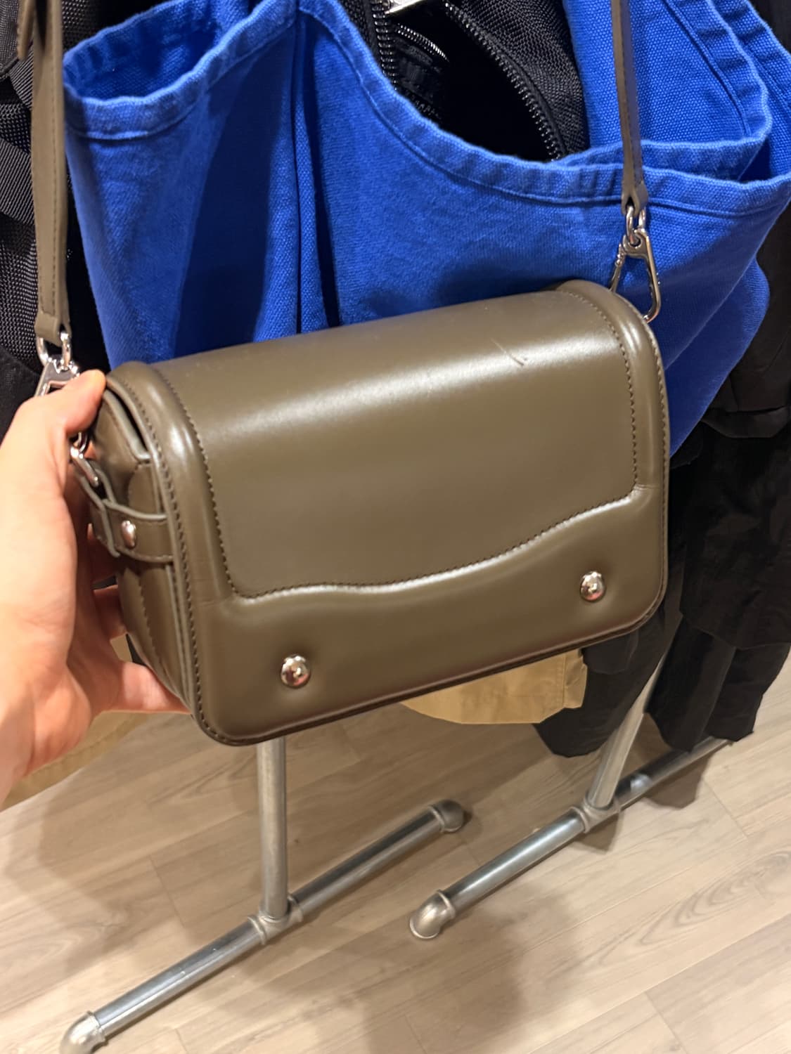 르메르 크로스백 상품이미지2