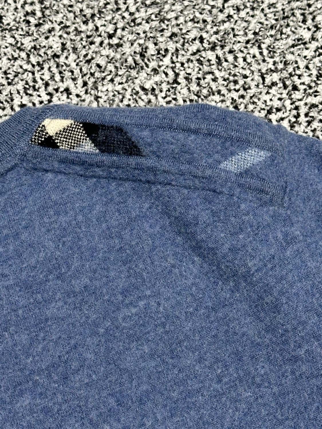 버버리 최신형 캐시미어 100% 니트 상품이미지7