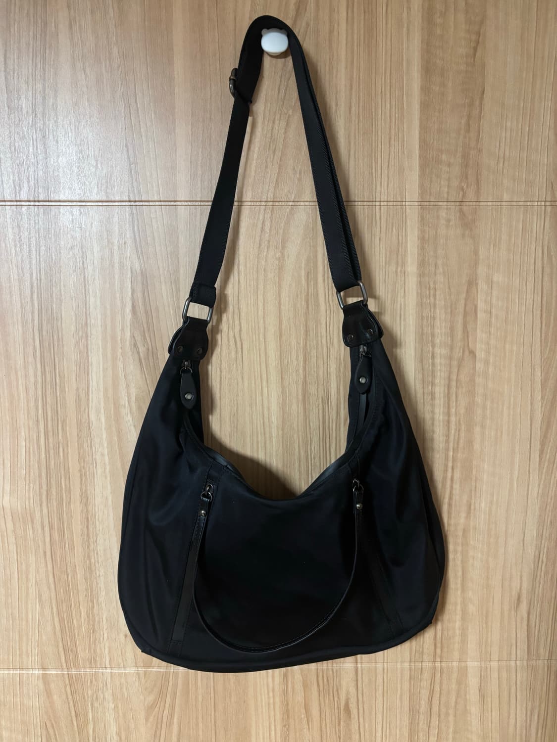 비긴202 나일론 호보백 상품이미지4