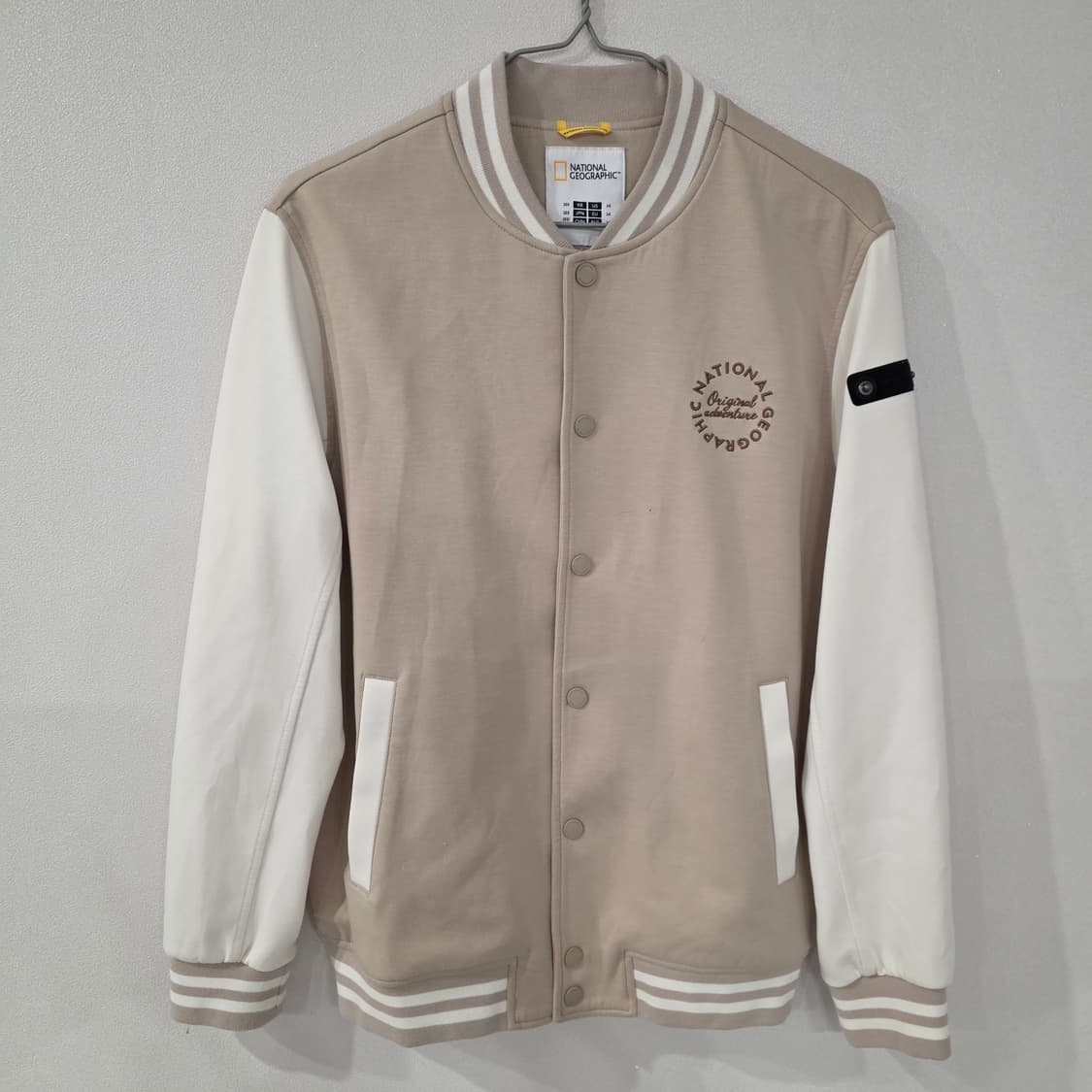 내셔널지오그래픽 키즈 야구점퍼 160 베이지 상품이미지1