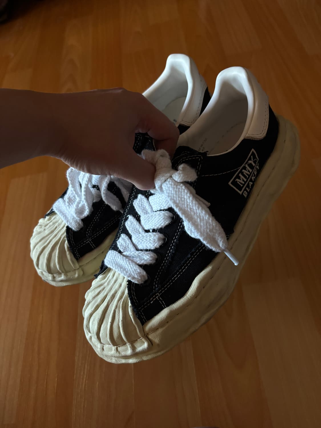 메종 미하라 야스히로 블레이키 블랙 40 상품이미지1