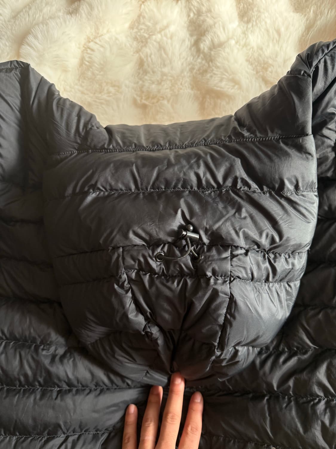 슈프림 블랙 경량 패딩 자켓 xl 상품이미지3