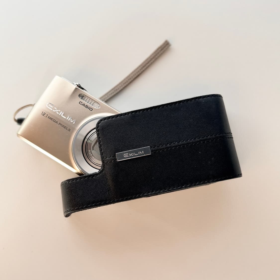 ✨태연 픽 풀박스✨카시오 엑슬림 EX-Z400 골드 빈티지디카 상품이미지3