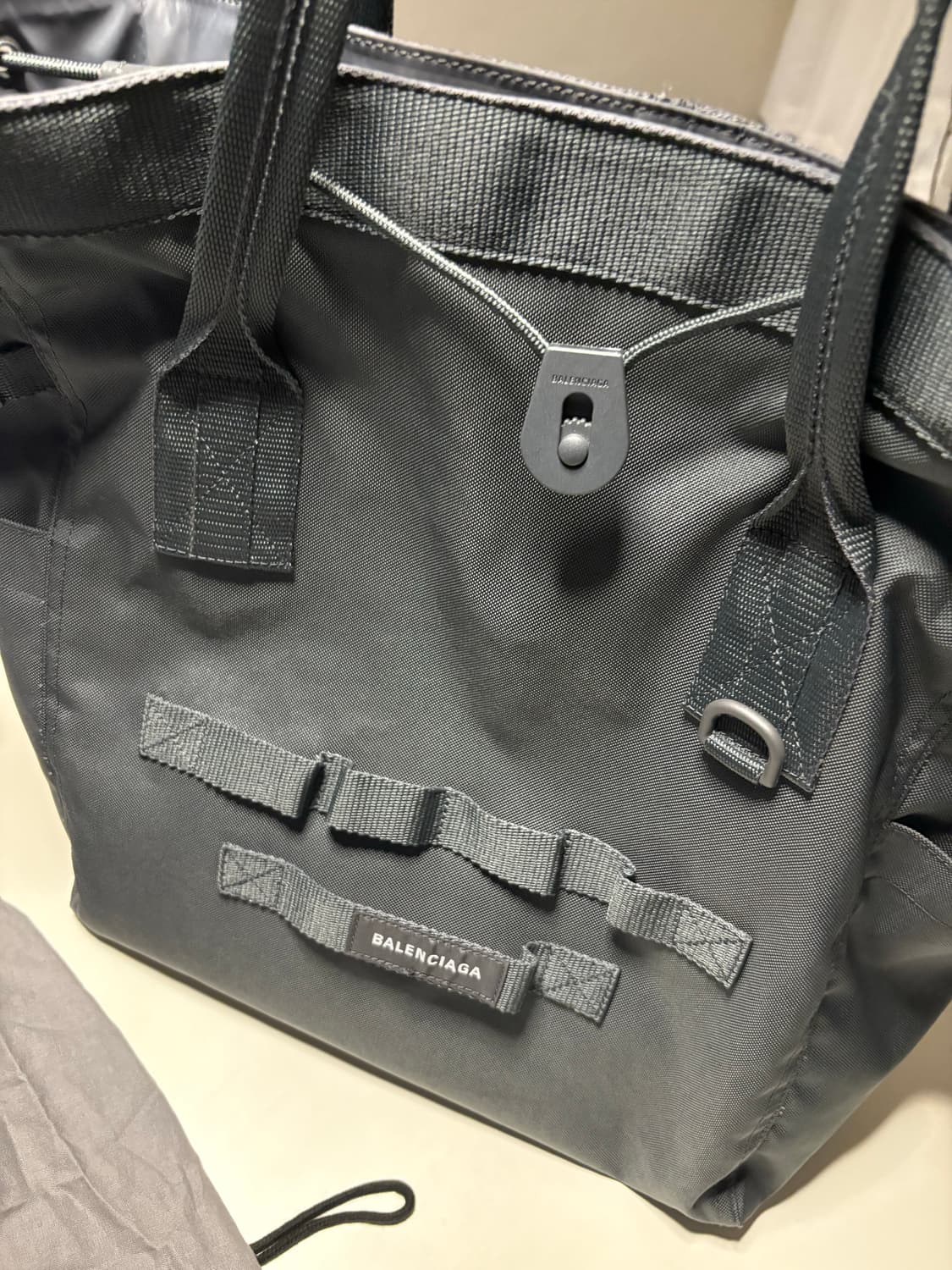 발렌시아가 아미 토트백 상품이미지4