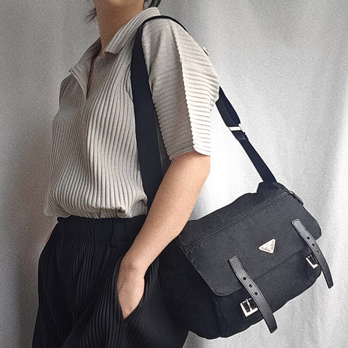 [정품 PRADA] 프라다 투포켓 나일론 메신저백 크로스백 상품이미지10