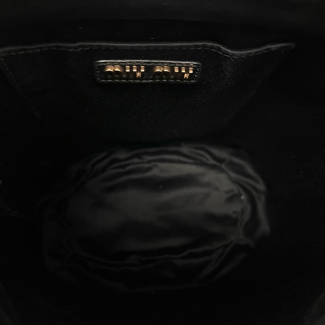 [감정완료] 미우미우 마테라쎄 버킷백 숄더백 블랙 (5BE084) 상품이미지9