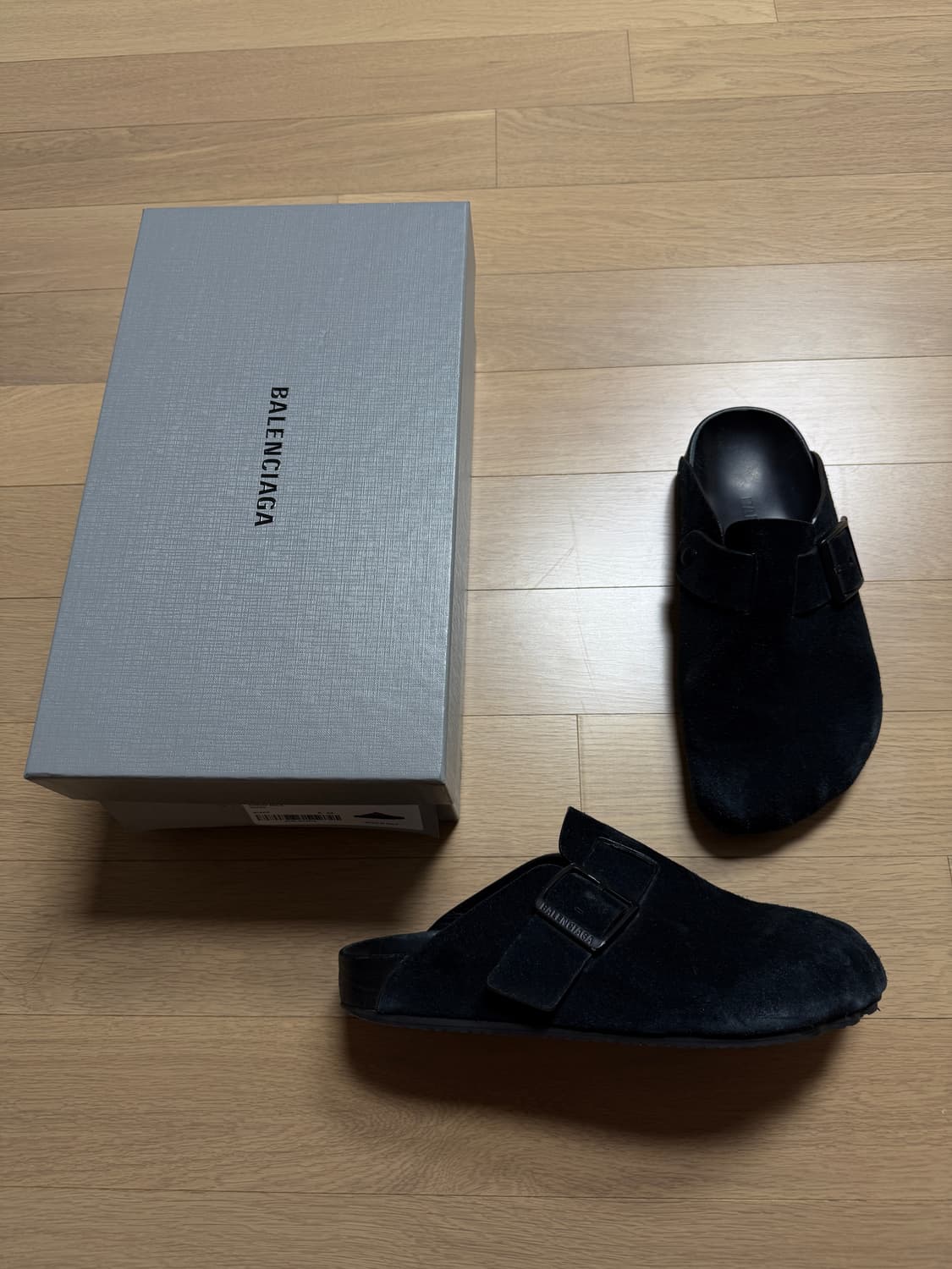 [42] 발렌시아가 선데이 스웨이드 뮬 상품이미지1