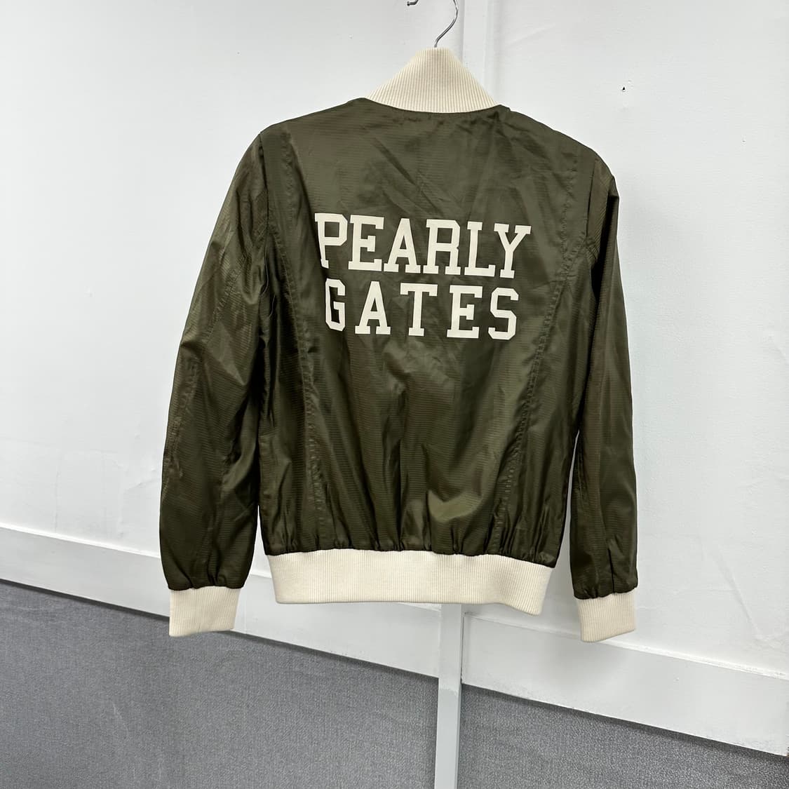 PEARLY GATES 파리게이츠 골프 여성 바람막이 자켓 s220 상품이미지4