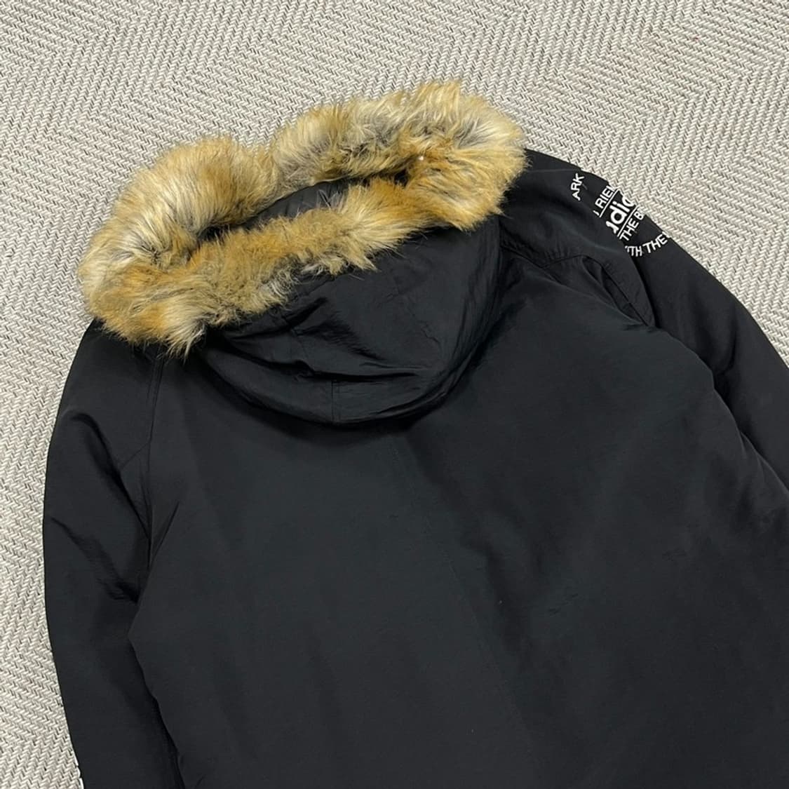 아디다스 패치로고 야상 패딩 v0928  상품이미지4