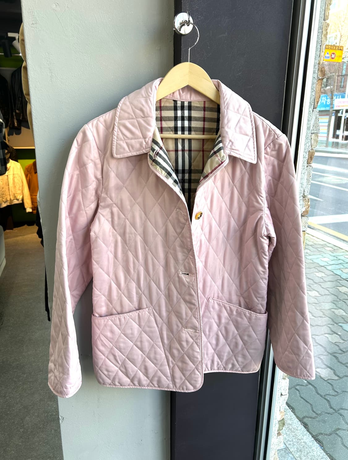 S/ 버버리 노바체크 라이닝 퀄팅 경량 패딩 상품이미지8