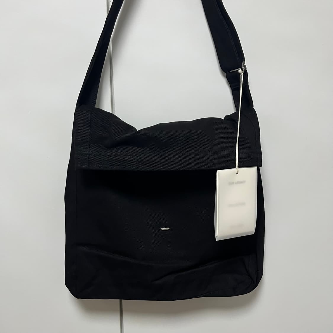 아워레가시 25fw 슬링백/블랙 상품이미지1