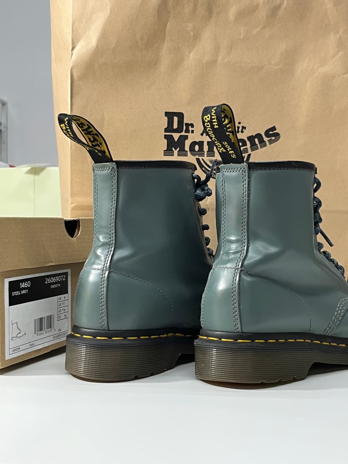 닥터마틴 1460 스무스 소가죽, 스틸 그레이 (절판된 상품) 상품이미지2