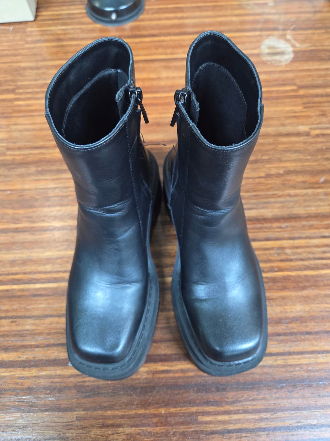 자라 트랙 솔 앵글 부츠 35 225  상품이미지3