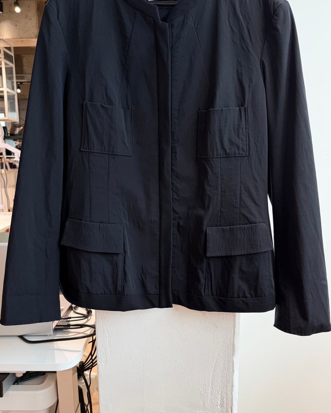 질샌더 블랙 나일론혼방 멀티포켓 자켓  상품이미지6