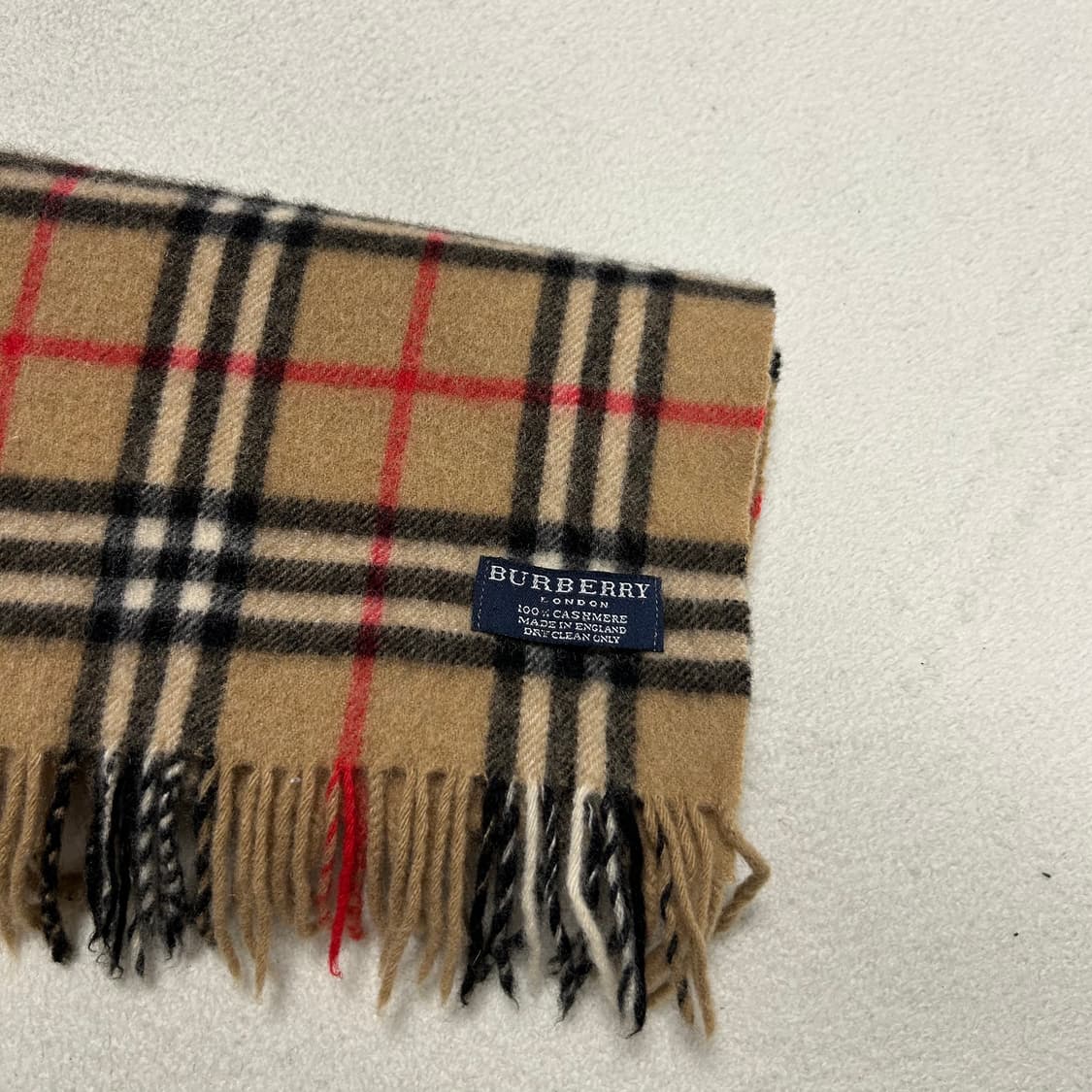 Burberry Nova Check Cashmere Muffler 상품이미지5