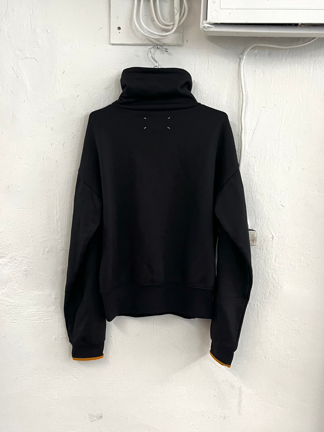 메종 마르지엘라 2016 폴라넥 스웻 셔츠 상품이미지1