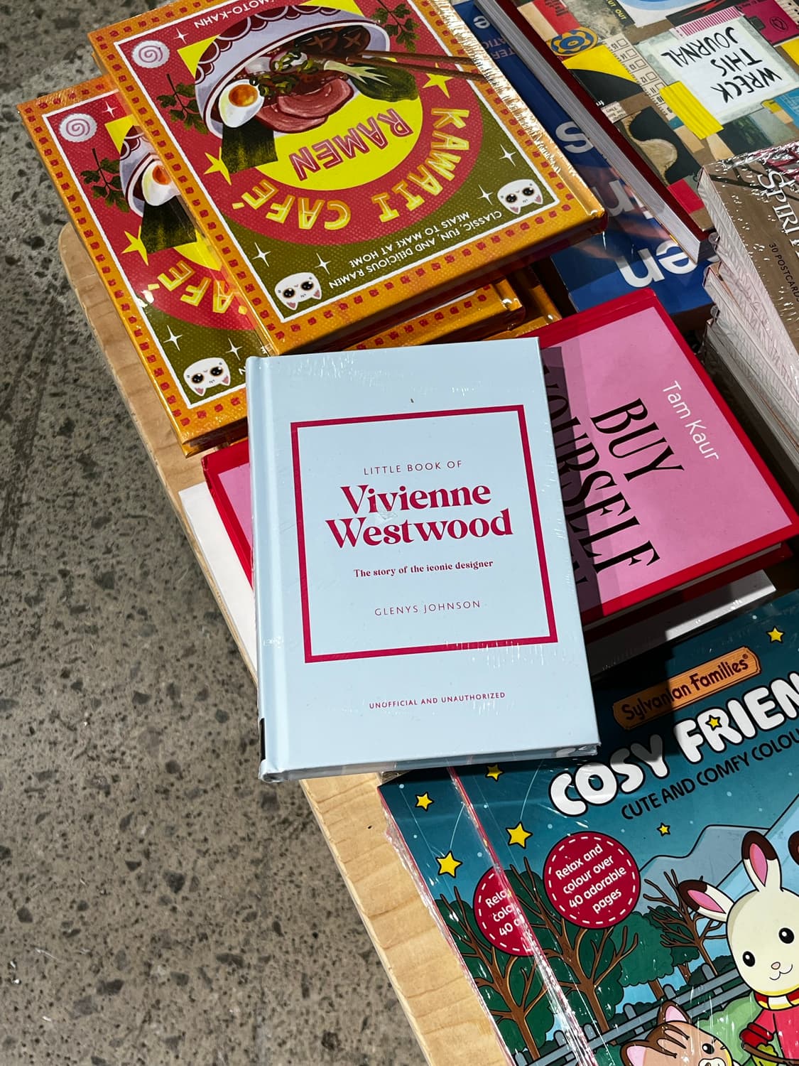 비비안웨스트우드 책 상품이미지1