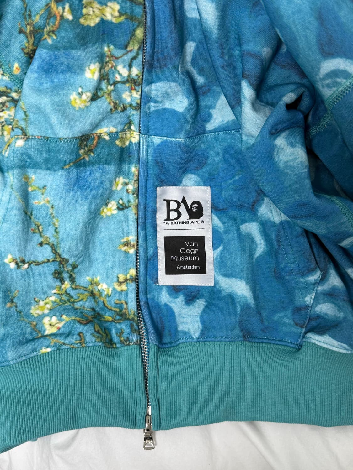 베이프 반고흐 뮤지엄 블루 L 상품이미지3