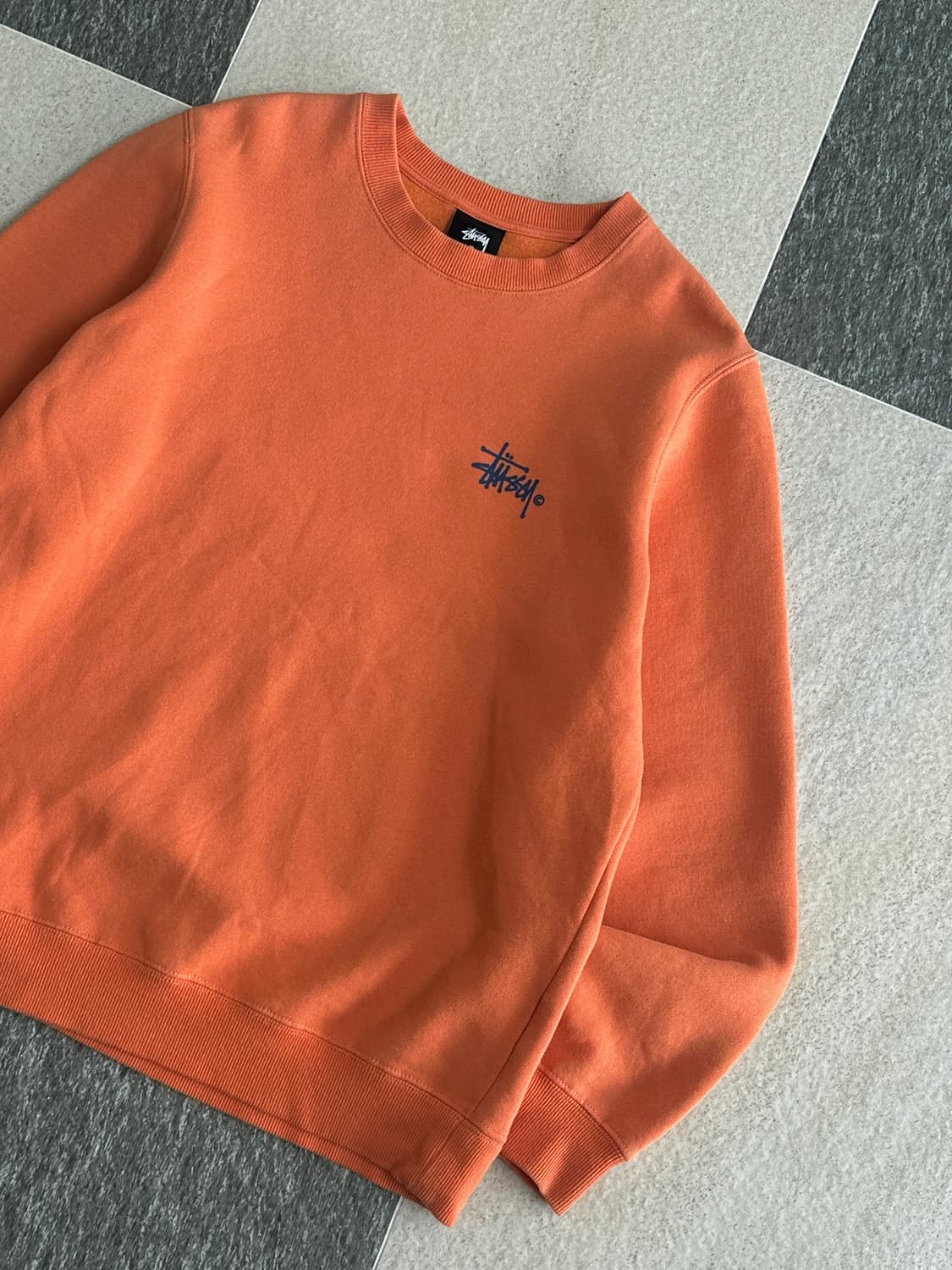 스투시 오렌지 베이직 맨투맨  상품이미지3