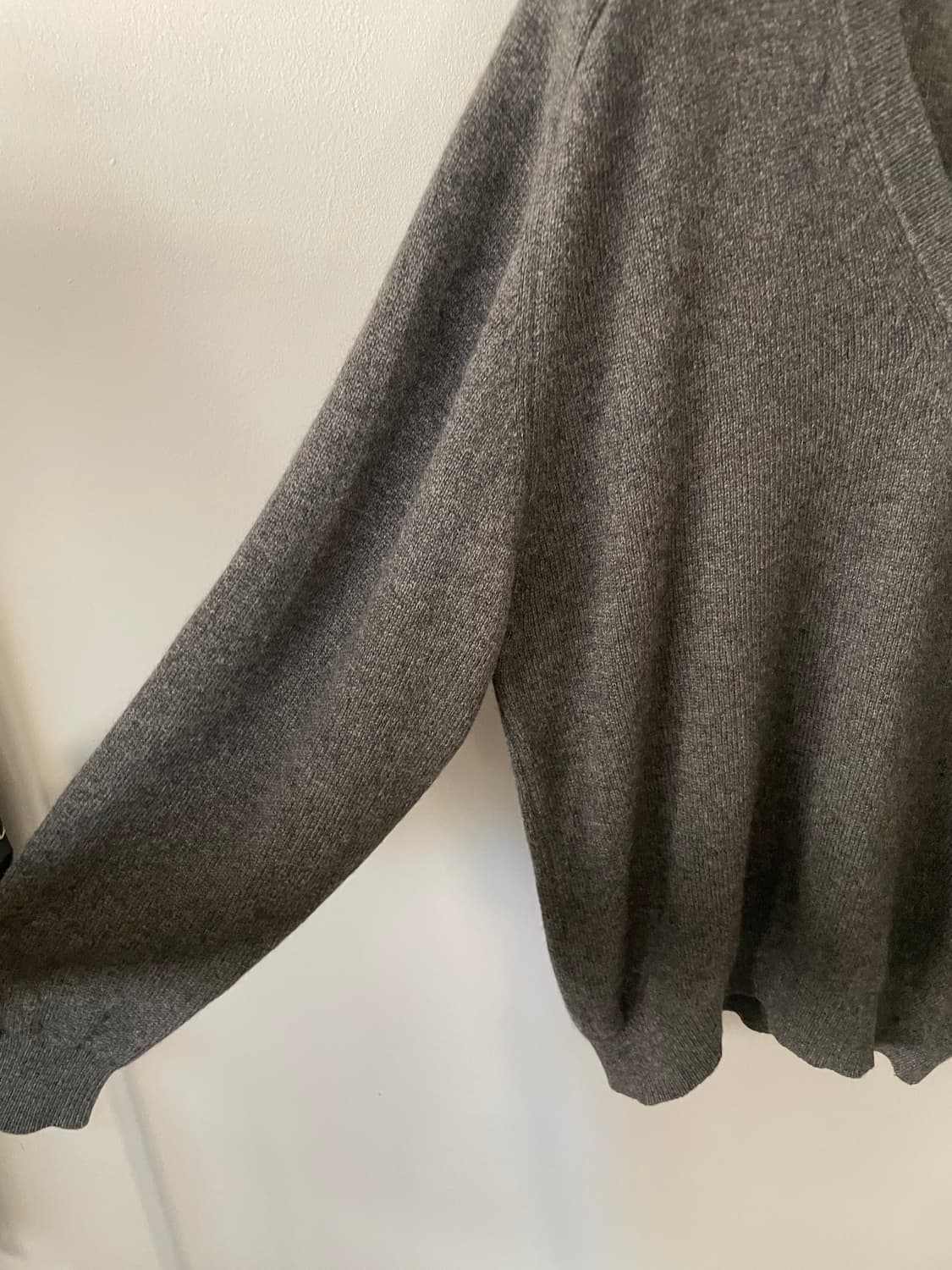 vintage cashmere 100 v-neck knit 상품이미지3