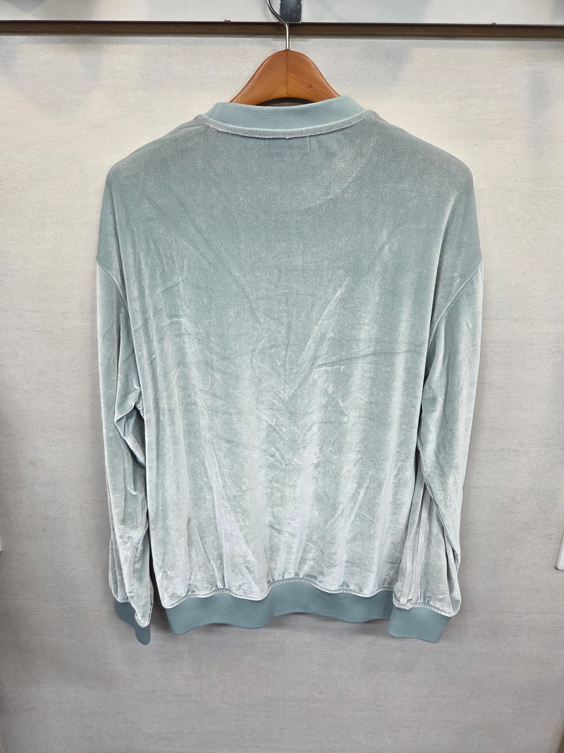 널디 벨벳 트랙 맨투맨 L 오버핏  상품이미지2