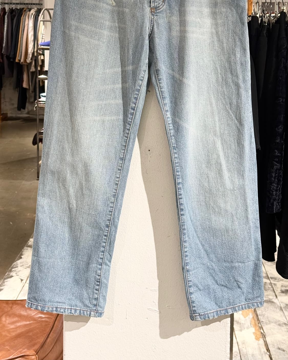 돌체앤가바나 연청 자수 빅 로고 데님 팬츠 상품이미지3
