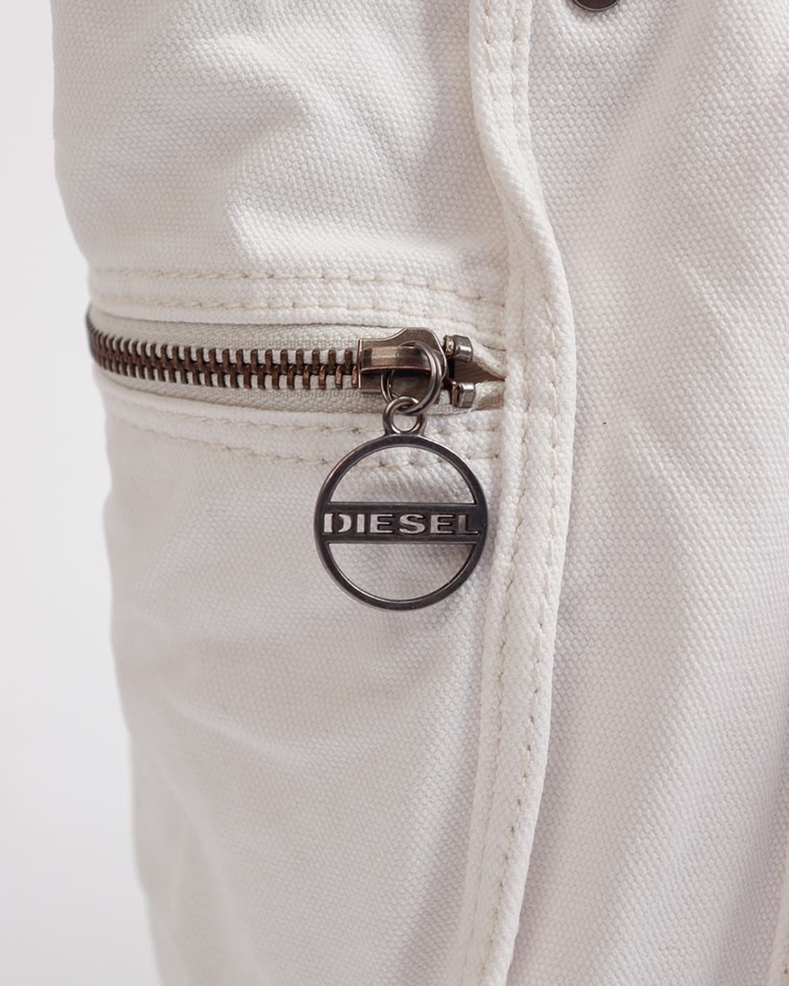 [Diesel] 화이트 멀티 포켓 캔버스 토트백 상품이미지4