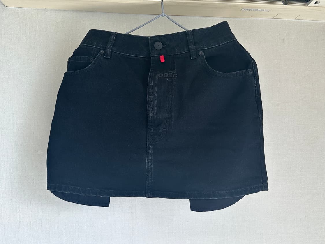 로고 자수 미니 데님 스커트 상품이미지1