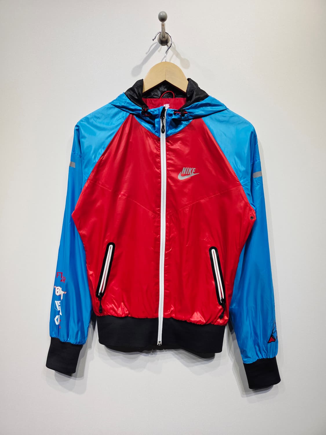 NIKE 나이키 스포츠웨어 그래픽 윈드러너 자켓 상품이미지2