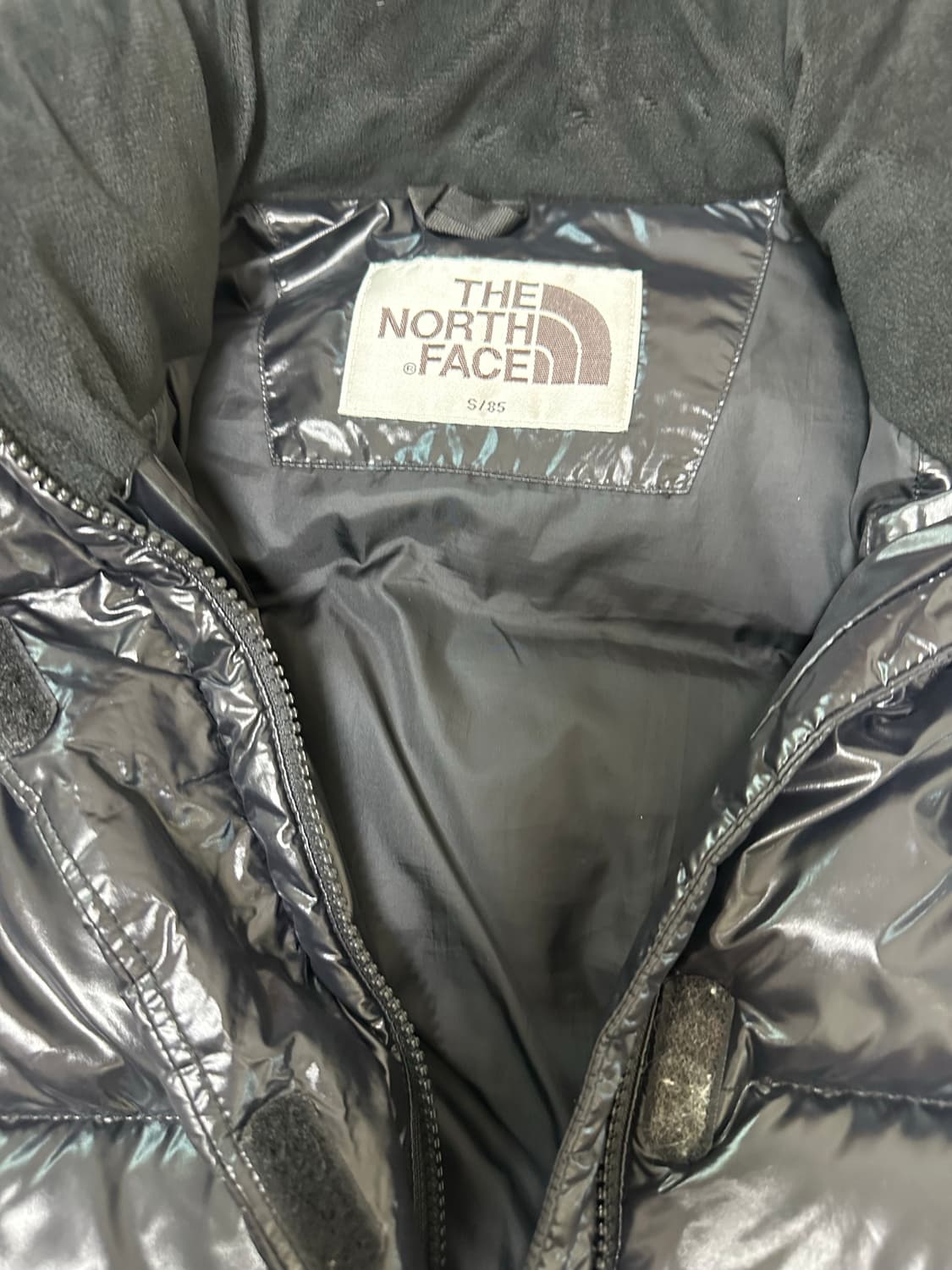 (W) 노스페이스 화이트 라벨 글로시 디테처블 다운 자켓 블랙 상품이미지2