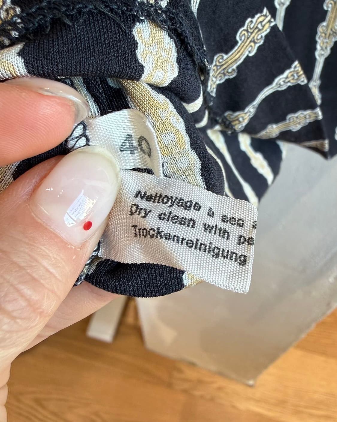 셀린느 블랙 체인 스트라이프 실크 셔츠  상품이미지9