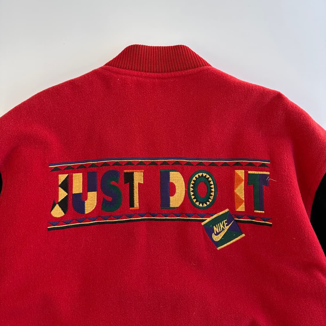 나이키 90‘s 삼마스포츠 just doit 울 바시티 상품이미지3