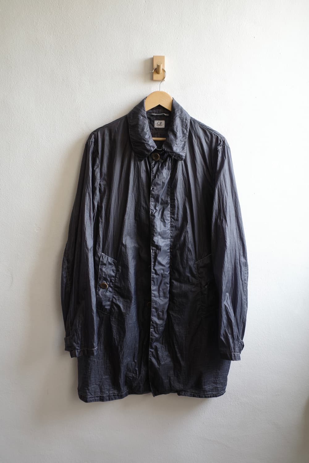 씨피컴퍼니 나일론 맥 코트 상품이미지1