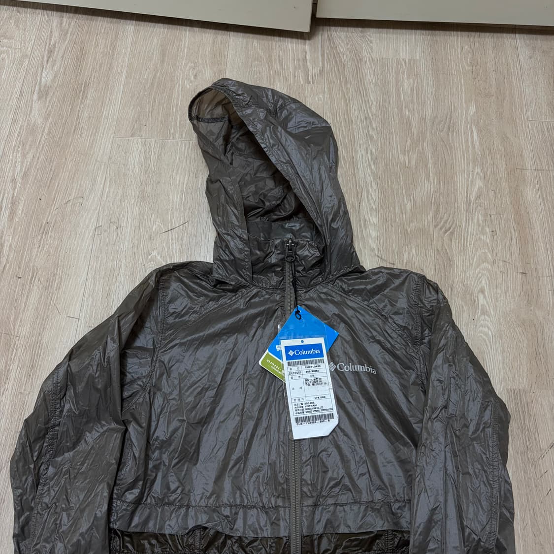 새상품 컬럼비아 여성 등산 바람막이 자켓 S/90  상품이미지2