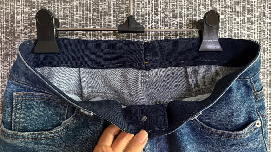 시에로 siero 밑단 내추럴 컷팅 허리 속밴딩 중청 일자 데님 팬츠 상품이미지4