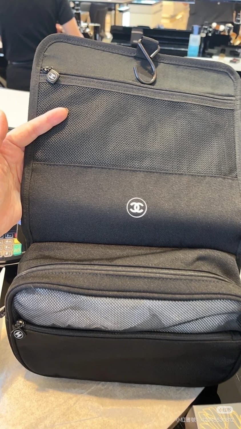 샤넬 뷰티 블랙 여행용 파우치 상품이미지5