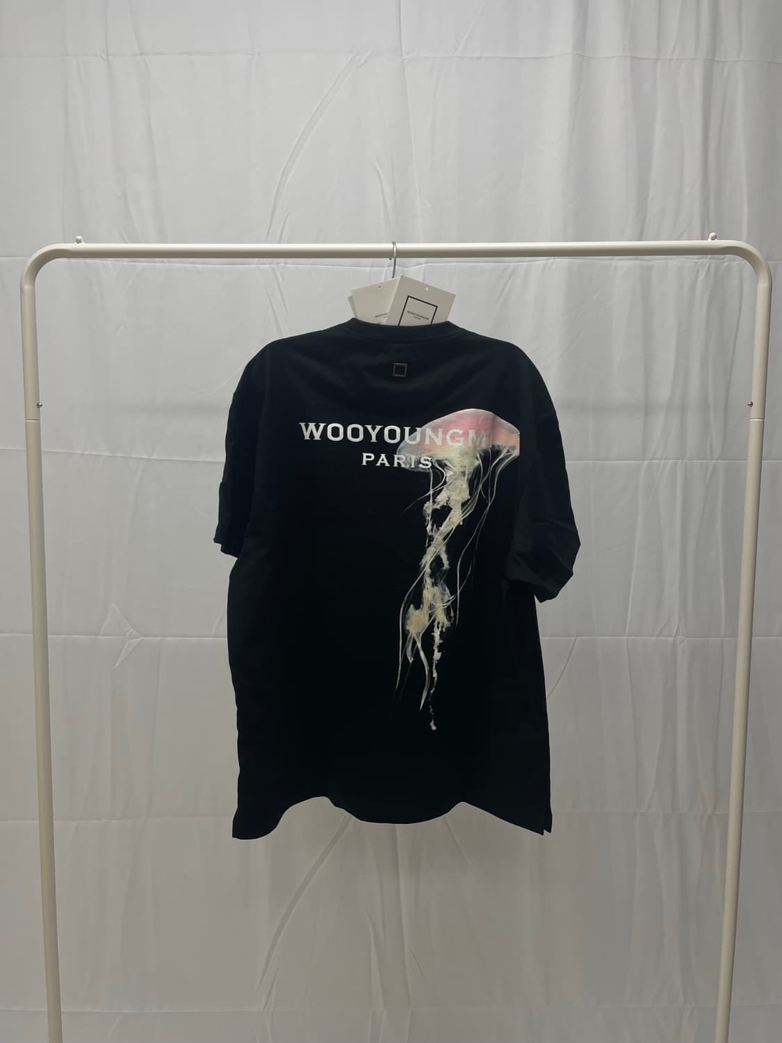 우영미 백로고 젤리피쉬 반팔 티셔츠 [46] 상품이미지1