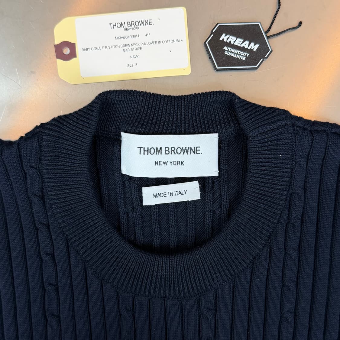 [리오브] 톰브라운 사선 완장 베이비 케이블 립 풀오버 니트 상품이미지4