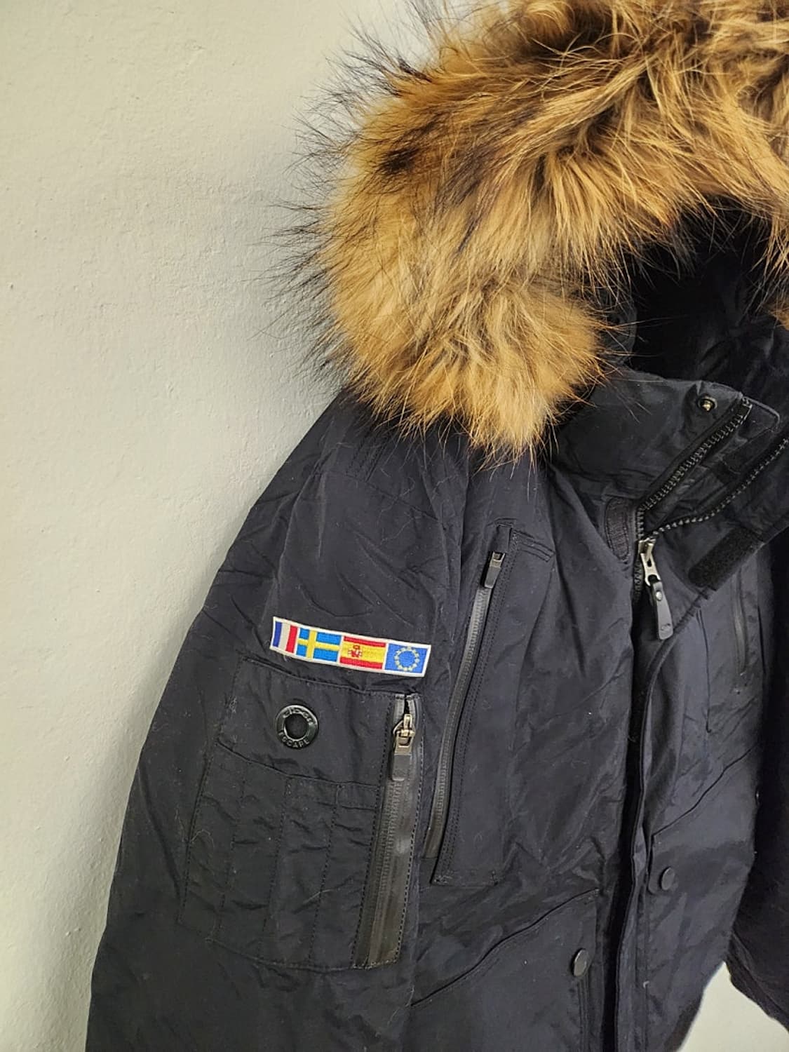 아이더 남성 크롭 다운패딩 너구리털  상품이미지5