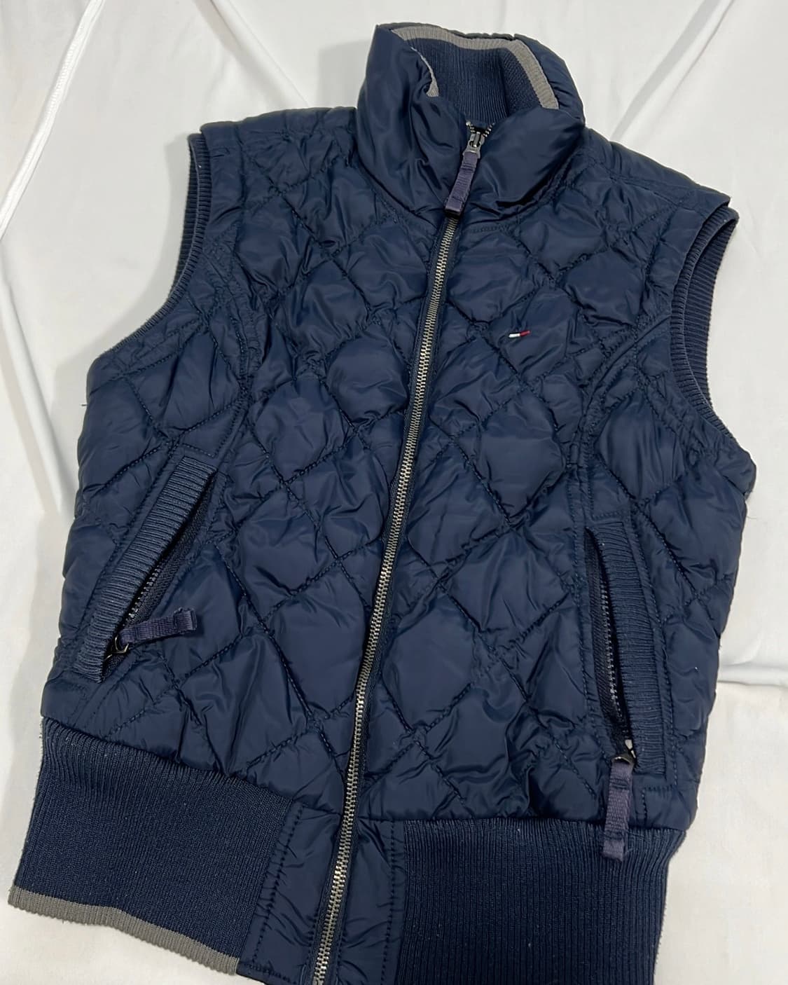 타미 네이비 퀼팅 조끼 상품이미지1