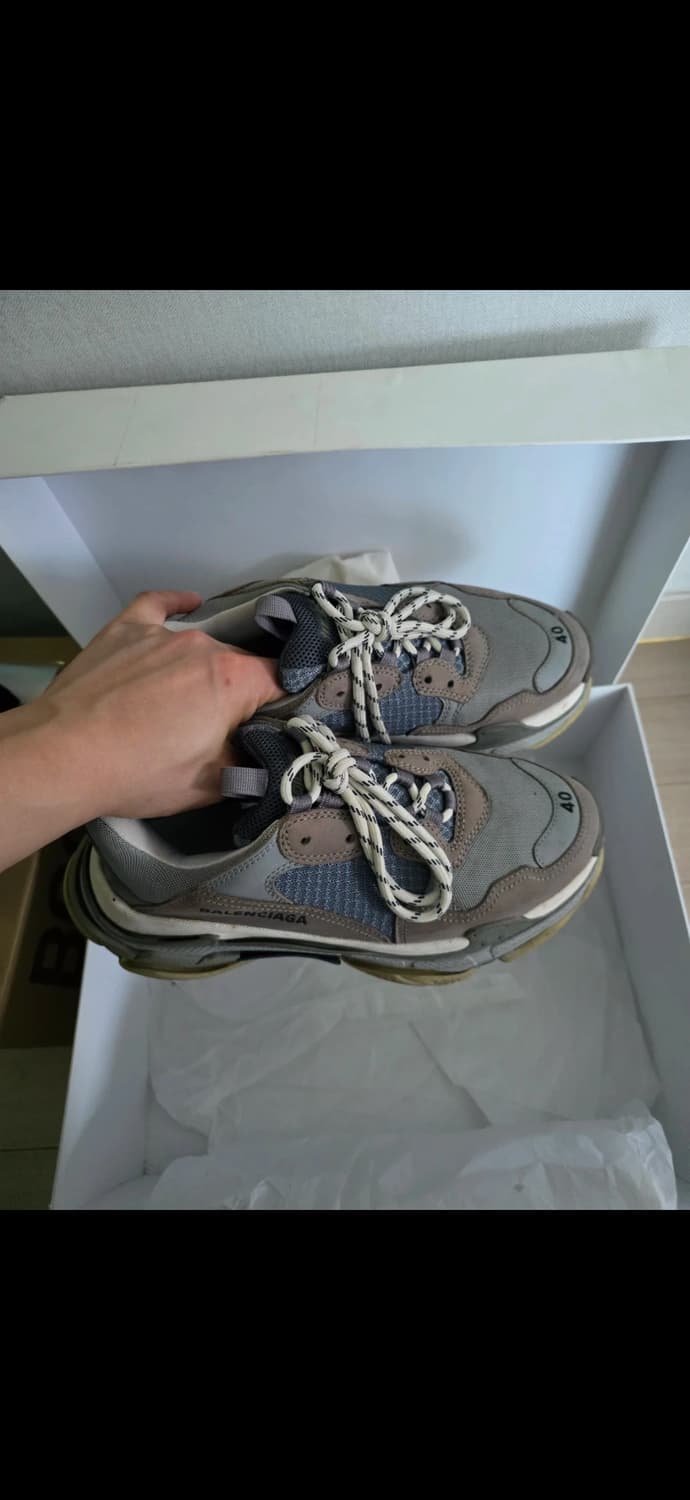 발렌시아가 트리플S 그레이 40(265~270) 상품이미지1