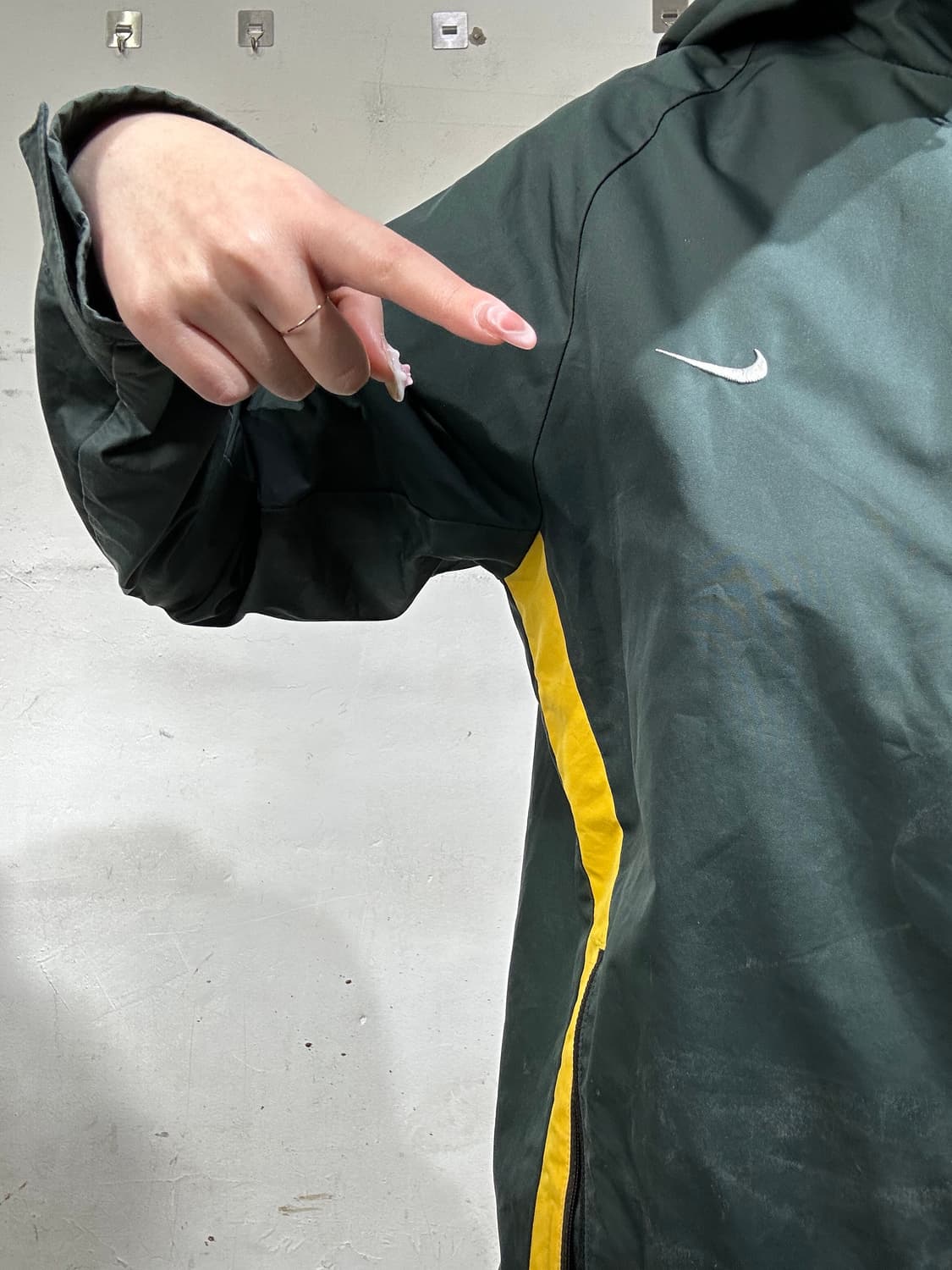 나이키 카키 아노락 후드 바람막이 트랙 아노락 자켓 M 상품이미지4