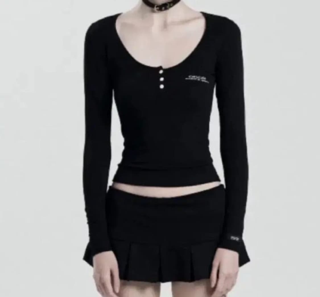 오도어 베이직 버튼 티셔츠 블랙 상품이미지1