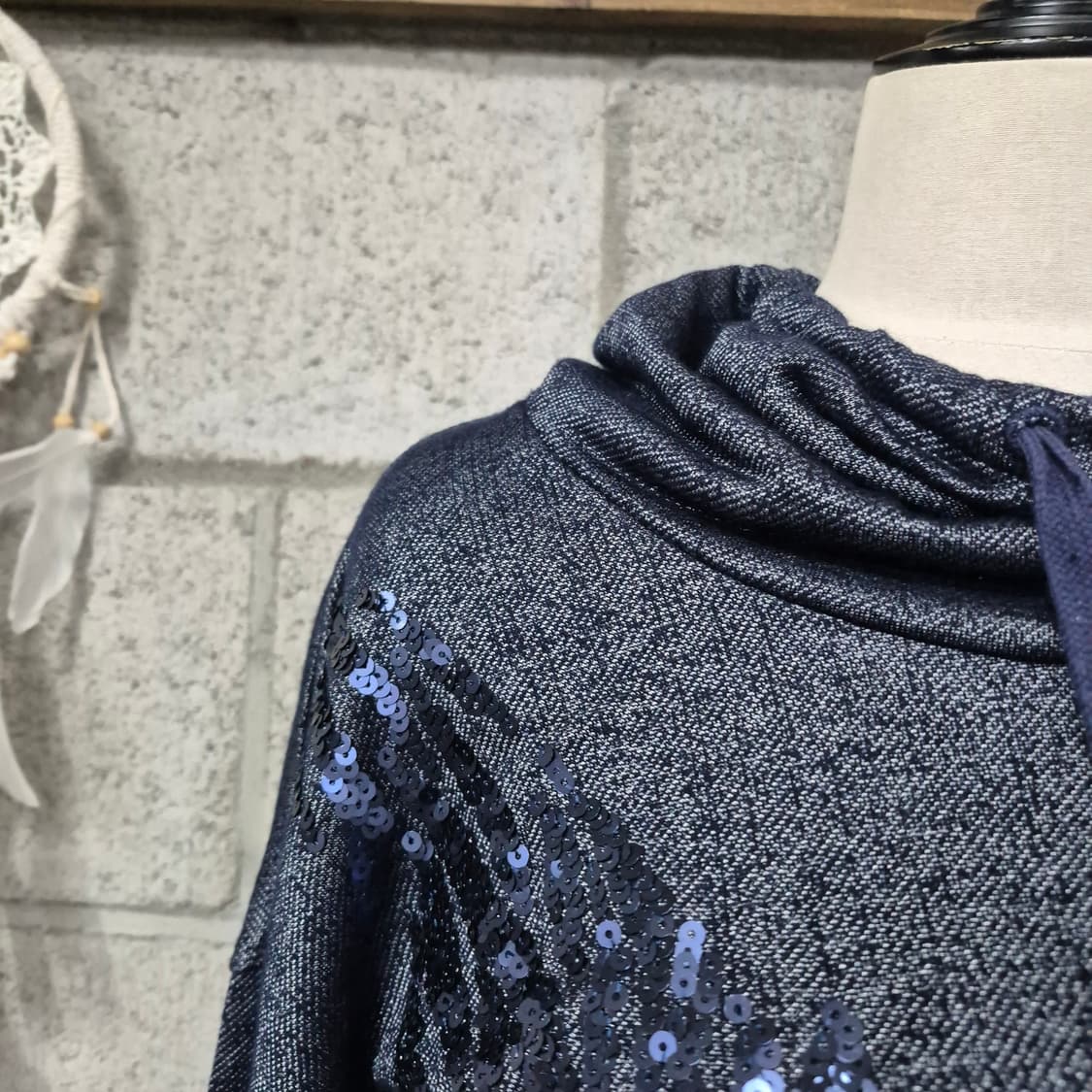 알마니 익스체인지 스팽글 티 상품이미지4