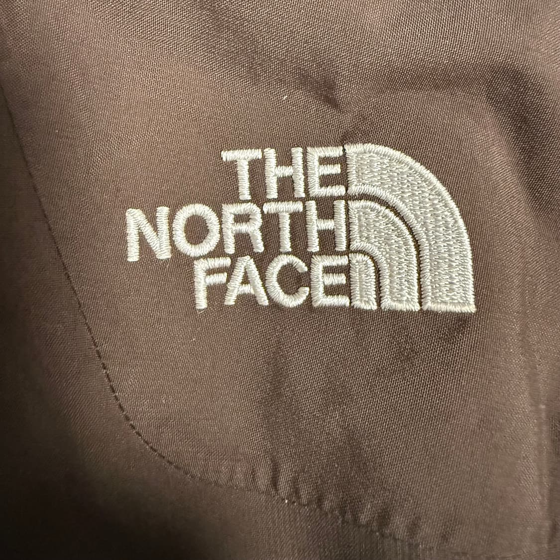 노스페이스 하이벤트 바람막이 초코 브라운 M 윈드브레이커 상품이미지3