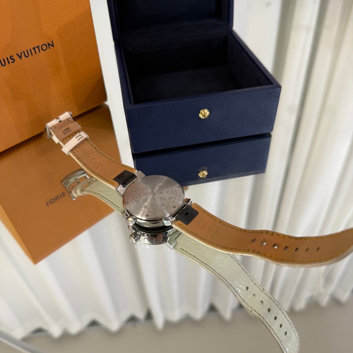 [정품]루이비통 땅부르 모노그램 쿼츠 시계 QA072Z 상품이미지7